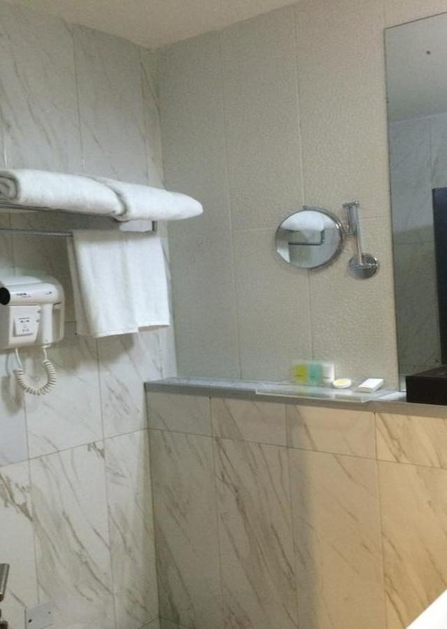 Tivoli Hotel Seafront Ikoyi Aliayabiagba Екстер'єр фото