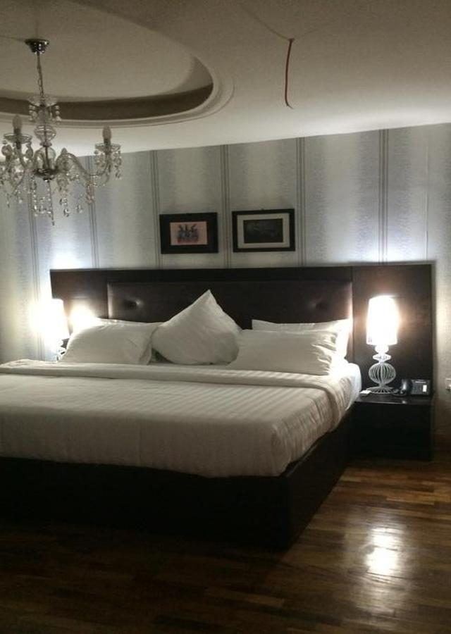 Tivoli Hotel Seafront Ikoyi Aliayabiagba Екстер'єр фото