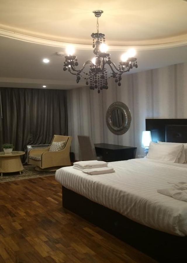 Tivoli Hotel Seafront Ikoyi Aliayabiagba Екстер'єр фото