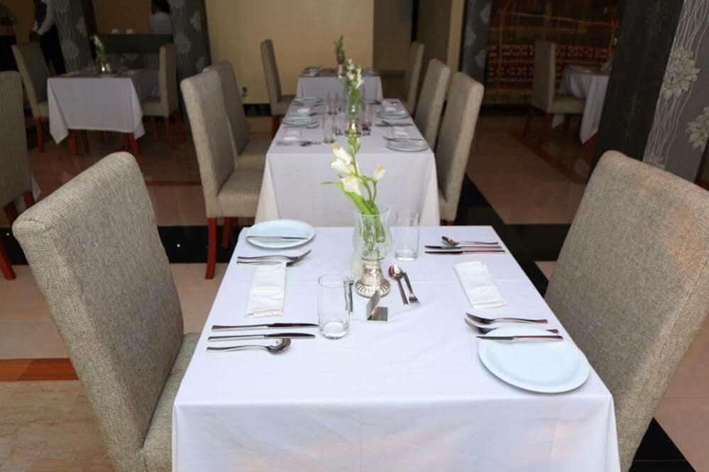 Tivoli Hotel Seafront Ikoyi Aliayabiagba Екстер'єр фото
