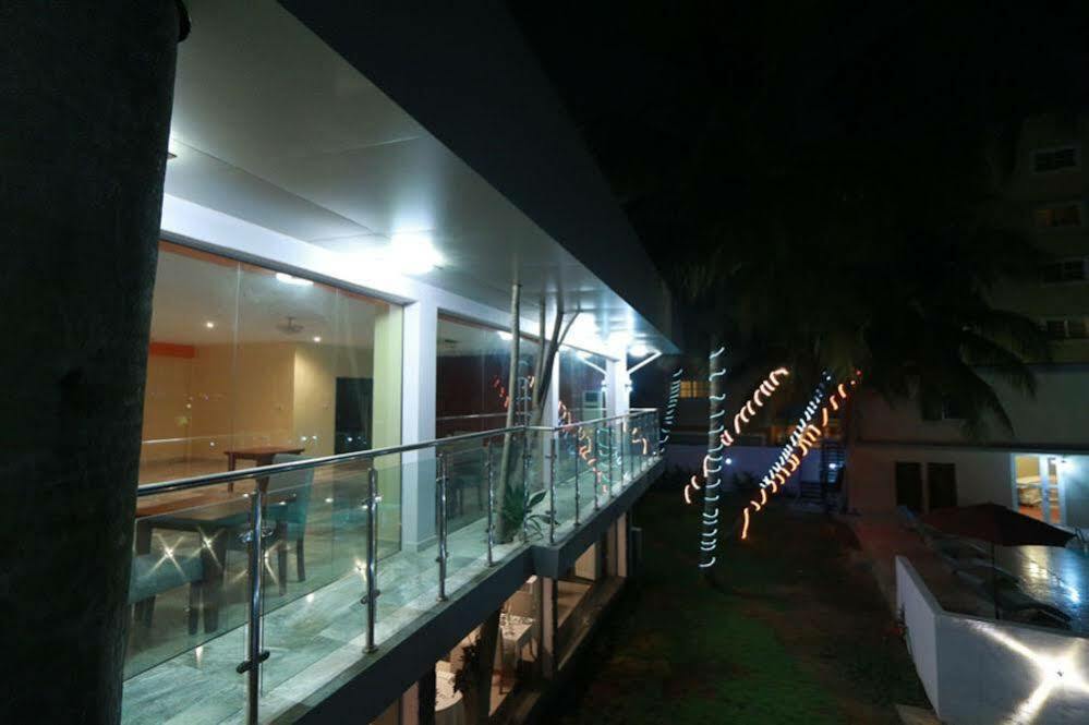 Tivoli Hotel Seafront Ikoyi Aliayabiagba Екстер'єр фото